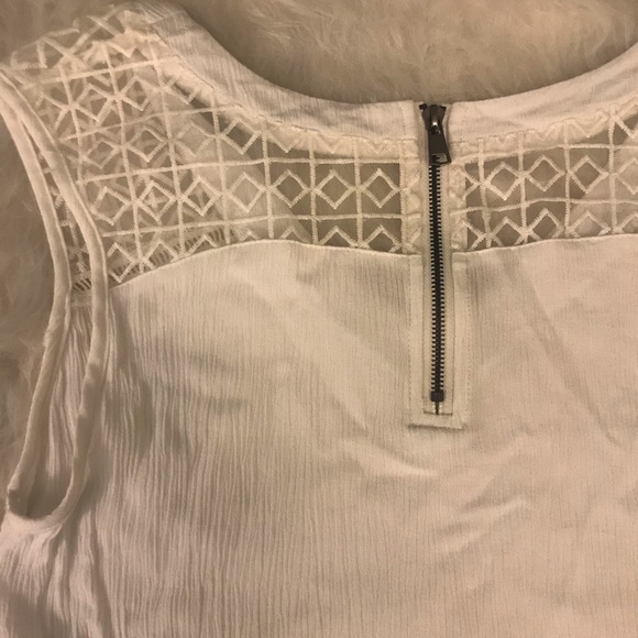 Solitaire by Ravi Khosla Laced White Top - Picture 7 of 8